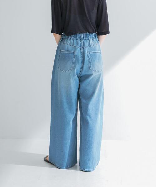 URBAN RESEARCH（アーバンリサーチ）の「『3サイズ展開』綿麻デニムイージーパンツ（デニムパンツ・レディース・ライトブルー・36/38/40）」の6枚目の写真
