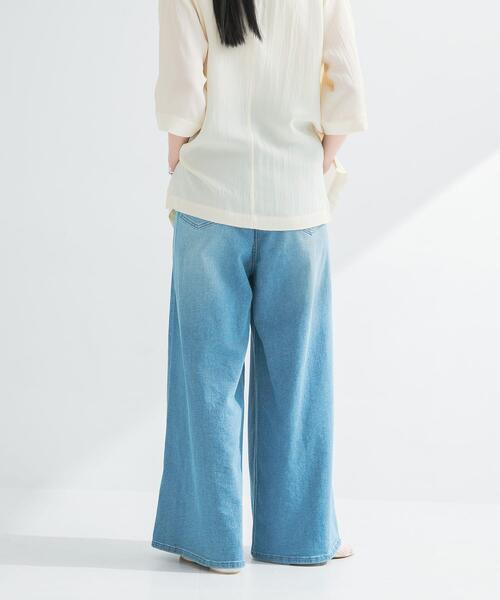 URBAN RESEARCH（アーバンリサーチ）の「『3サイズ展開』綿麻デニムイージーパンツ（デニムパンツ・レディース・ライトブルー・36/38/40）」の16枚目の写真