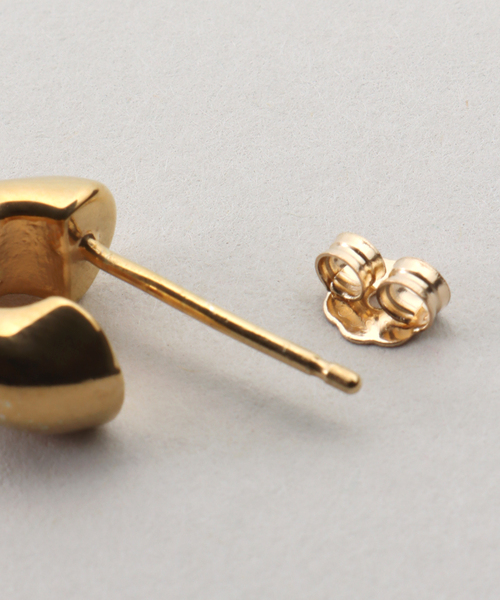 journal standard L'essage(ジャーナルスタンダードレサージュ)の「【AGMES/アグメス】MINI DAHLIA HUGGIES GOLD VERMEIL:ピアス(両耳)(ピアス(両耳用)・レディース・ゴールド・FREE)」の6枚目の写真