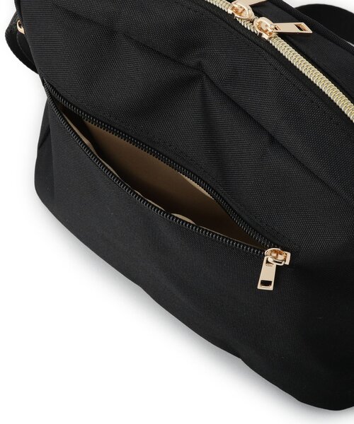 SHOO・LA・RUE（シューラルー）の「【撥水】フロントポケットショルダーバッグ（ショルダーバッグ・レディース・グレー/ブルー/ブラック・00）」の12枚目の写真