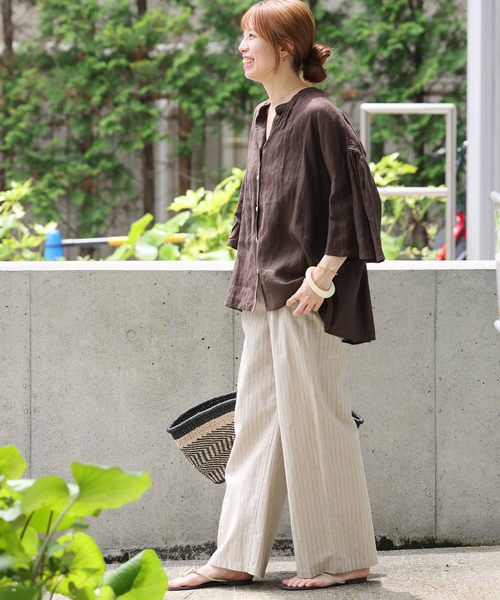 JOURNAL STANDARD relume（ジャーナルスタンダード　レリューム）の「No.66フレンチリネンギャザーブラウス（シャツ/ブラウス・レディース・ブラウン/ネイビー・FREE）」の4枚目の写真