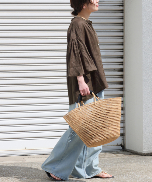 JOURNAL STANDARD relume（ジャーナルスタンダード　レリューム）の「No.66フレンチリネンギャザーブラウス（シャツ/ブラウス・レディース・ブラウン/ネイビー・FREE）」の10枚目の写真