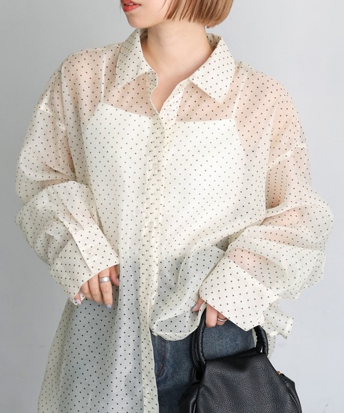 tiptop(ティップトップ)の「シアーアソートBIGシャツ(シャツ/ブラウス・レディース・グリーン系その他/ブルー系その他/ピンク/オフホワイト/グレー/チャコールグレー/ブルー/ブラック系その他/ブルー系その他2/ホワイト系その他/ホワイト系その他2・FREE)」の4枚目の写真