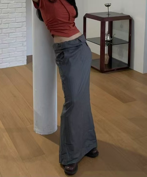 on:nue（オンニュ）の「【on:nue】フォールドストライプマキシスカート（スカート・レディース・ブラック/グレー・FREE）」の5枚目の写真