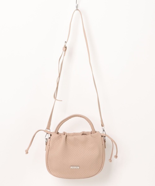BarcosBlue(バルコスブルー)の「【BarcosBlue/バルコスブルー】キルティング風巾着2wayバッグ(ハンドバッグ・レディース・ベージュ/ブラック・ONE SIZE)」の17枚目の写真