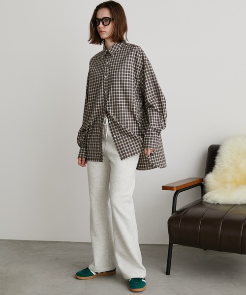 Auntie Rosa Holiday(アンティローザホリデー)の「セミフレアスウェットイージーパンツ / サイズ展開あり(その他パンツ・レディース・ネイビー/グレー・SMALL/MEDIUM)」の17枚目の写真