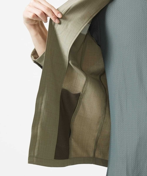 MK MICHEL KLEIN HOMME （エムケーミッシェルクランオム）の「【洗える】 リネンタッチミリタリー七分袖シャツ（シャツ/ブラウス・メンズ・カーキ/ライトグレー・46/48/51）」の9枚目の写真