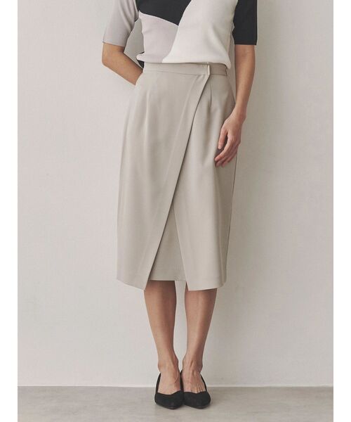 TONAL（トーナル）の「スーツアシメタイトスカート（スカート・レディース・ネイビー/グレー/ベージュ/ブラック・SMALL/MEDIUM/LARGE）」の10枚目の写真
