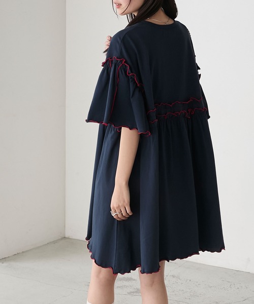 forksy.（フォルクシー）の「【forksy.】フレアスリーブ ハイウエスト切替 フリルメローオーバーサイズTシャツ（Tシャツ/カットソー・レディース・ブラック/ネイビー/オフホワイト・FREE）」の3枚目の写真