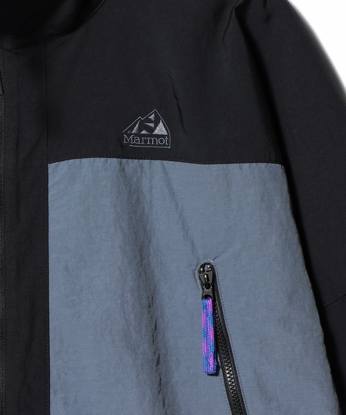 MARMOT(マーモット)の「Marmot / ナイロンブルゾン《ESTNATION EXCLUSIVE》(ブルゾン・レディース・ブラック/ブルー・FREE)」の7枚目の写真