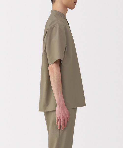 無印良品（ムジルシリョウヒン）の「紳士　風を通すスタンドカラー半袖シャツ（シャツ/ブラウス・メンズ・ブラック/ブラウン系/ダークネイビー・S/L/XL）」の13枚目の写真