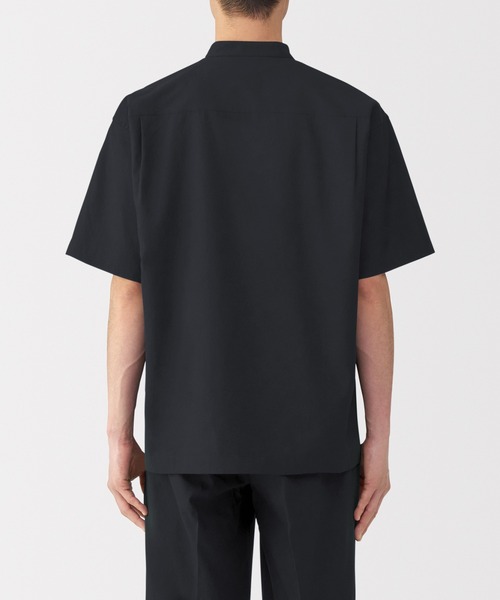 無印良品（ムジルシリョウヒン）の「紳士　風を通すスタンドカラー半袖シャツ（シャツ/ブラウス・メンズ・ブラック/ブラウン系/ダークネイビー・S/L/XL）」の21枚目の写真