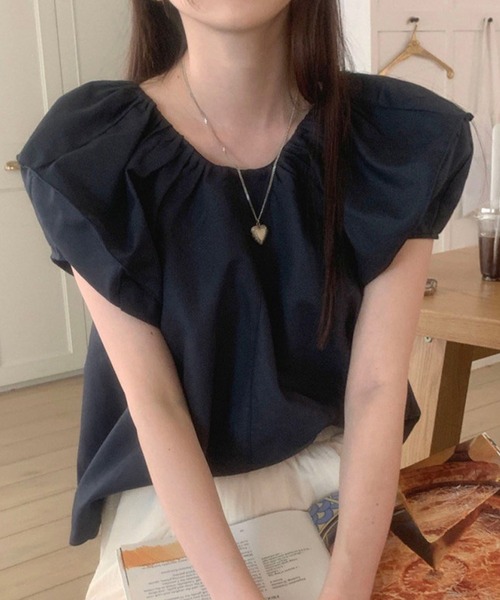 DAY CLOSET(デイ クローゼット)の「レディース ふんわりぽわん袖のラウンドネックバックリボンブラウス(シャツ/ブラウス・レディース・ブラック/ピンク・FREE)」の2枚目の写真
