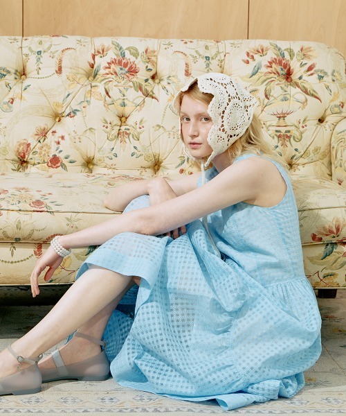 clor(クロル)の「CROCHET ROSE KERCHIEF(その他ヘアアクセサリー・レディース・クリーム・ONE SIZE)」の3枚目の写真