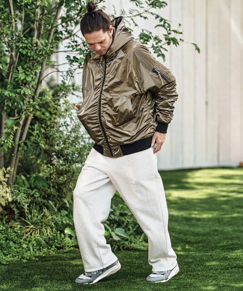 CAMBIO(カンビオ)の「mj10834- Metallic Coating Hooded Padded Blouson ブルゾン(ブルゾン・メンズ・ブラック/シルバー/ゴールド・S/M/L)」の8枚目の写真