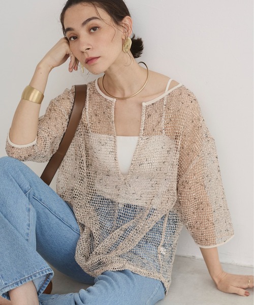 ANGIE(アンジー)の「メッシュ スキッパー プルオーバー / シアートップス / 夏服(Tシャツ/カットソー・レディース・ブラック/ナチュラル/ブラウン・FREE)」の1枚目の写真
