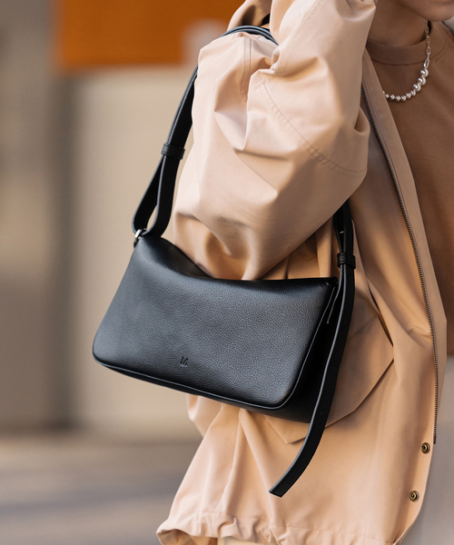 IENA（イエナ）の「《追加》＆MyuQ/アンドミューク 別注 UPIS ショルダーバッグ（ショルダーバッグ・レディース・ブラック・FREE）」の3枚目の写真