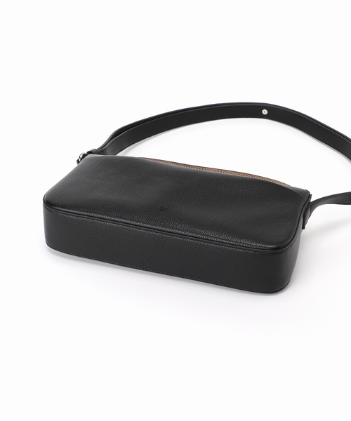 IENA（イエナ）の「《追加》＆MyuQ/アンドミューク 別注 UPIS ショルダーバッグ（ショルダーバッグ・レディース・ブラック・FREE）」の15枚目の写真