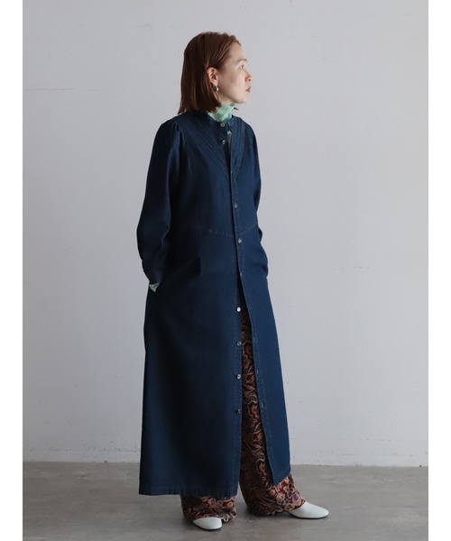 FIL DE FER（フィルデフェール）の「ライトOZデニム　スタンド切替ワンピース（シャツワンピース・レディース・ネイビー・FREE）」の9枚目の写真