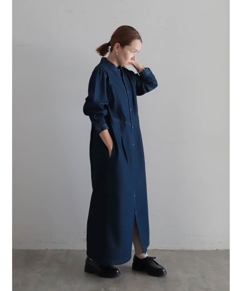 FIL DE FER（フィルデフェール）の「ライトOZデニム　スタンド切替ワンピース（シャツワンピース・レディース・ネイビー・FREE）」の3枚目の写真