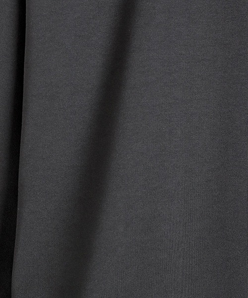 DAIWA PIER39（ダイワピア39）の「DAIWA PIER39 / ダイワ ピアサーティナイン：TECH DRAWSTRING L/S TEE：BE-40025[PIE]（Tシャツ/カットソー・メンズ・チャコールグレー/ブラック・M/L）」の6枚目の写真