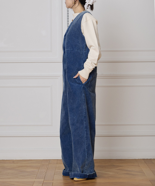 IENA LA BOUCLE（イエナラブークル）の「IENA LA BOUCLE インディゴコーデュロイオールインワン（つなぎ/オールインワン・レディース・ブルー・36/38）」の12枚目の写真