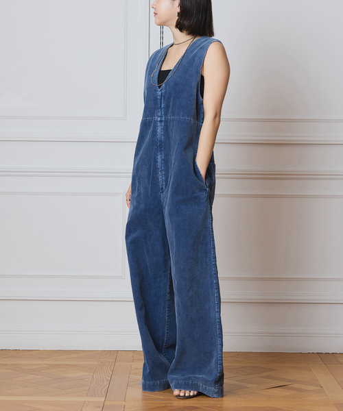 IENA LA BOUCLE（イエナラブークル）の「IENA LA BOUCLE インディゴコーデュロイオールインワン（つなぎ/オールインワン・レディース・ブルー・36/38）」の19枚目の写真