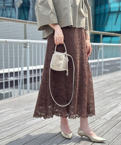 marco masi（マルコマージ）の「【MARCO MASI/ マルコマージ】ミニキューブムートンバッグ（ショルダーバッグ・レディース・グレイッシュベージュ/キャメル・FREE）」の6枚目の写真