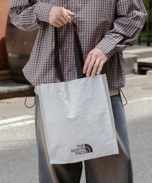 THE NORTH FACE(Um[XtFCX)THE NORTH FACE UEm[XtFCX Tarpaulin Eco Bag Small GRobO(GRobO/TuobO)