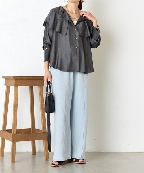 Jena espace merveilleux（ジェナ　エスパスメルヴェイユ）の「テンセルネックフリルシャツ（シャツ/ブラウス・レディース・ブラック/ネイビー・FREE）」の3枚目の写真