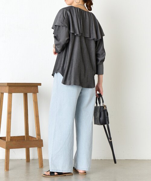 Jena espace merveilleux（ジェナ　エスパスメルヴェイユ）の「テンセルネックフリルシャツ（シャツ/ブラウス・レディース・ブラック/ネイビー・FREE）」の5枚目の写真