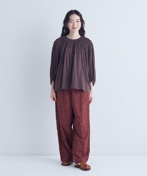 conges payes ADIEU TRISTESSE（コンジェ ペイエ アデュートリステス）の「フラワーカットジャカードパンツ（その他パンツ・レディース・グレー系その他/ブラウン系その他・38）」の4枚目の写真
