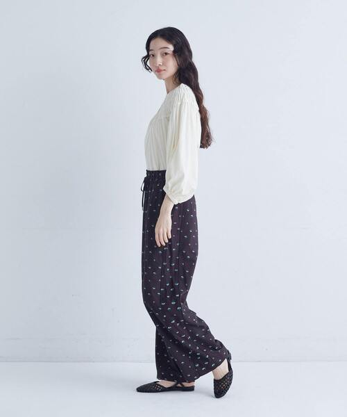 conges payes ADIEU TRISTESSE（コンジェ ペイエ アデュートリステス）の「フラワーカットジャカードパンツ（その他パンツ・レディース・グレー系その他/ブラウン系その他・38）」の9枚目の写真