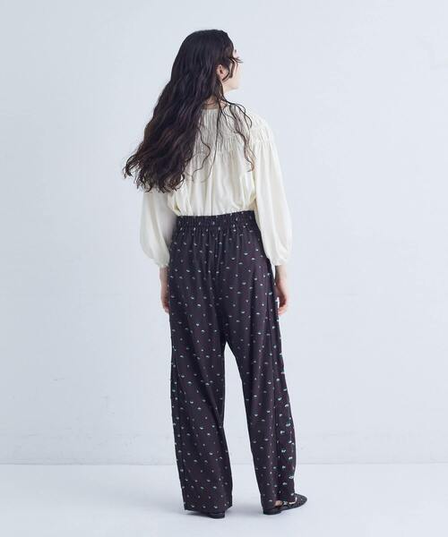 conges payes ADIEU TRISTESSE（コンジェ ペイエ アデュートリステス）の「フラワーカットジャカードパンツ（その他パンツ・レディース・グレー系その他/ブラウン系その他・38）」の8枚目の写真