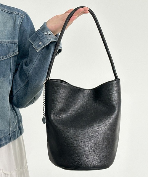 SANSeLF（サンセルフ）の「【SANSeLF】 バケツフォルムハンドバッグ ワンショルダー仕様  ミニマルユース saa25a041（ショルダーバッグ・レディース・ホワイト/ブラック/ライトブラウン・FREE）」の2枚目の写真