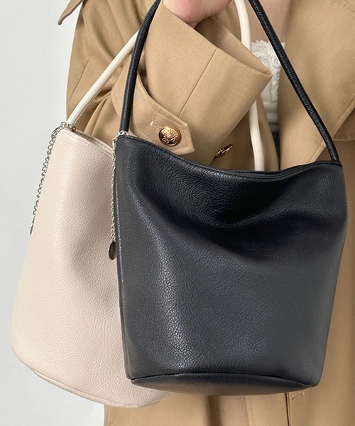 SANSeLF（サンセルフ）の「【SANSeLF】 バケツフォルムハンドバッグ ワンショルダー仕様  ミニマルユース saa25a041（ショルダーバッグ・レディース・ホワイト/ブラック/ライトブラウン・FREE）」の4枚目の写真