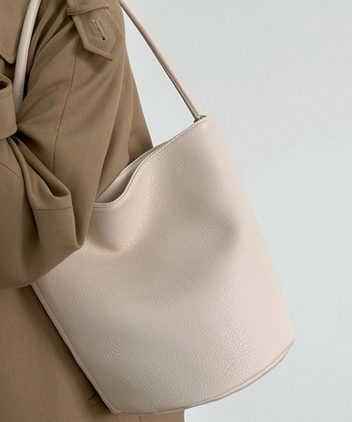 SANSeLF（サンセルフ）の「【SANSeLF】 バケツフォルムハンドバッグ ワンショルダー仕様  ミニマルユース saa25a041（ショルダーバッグ・レディース・ホワイト/ブラック/ライトブラウン・FREE）」の9枚目の写真