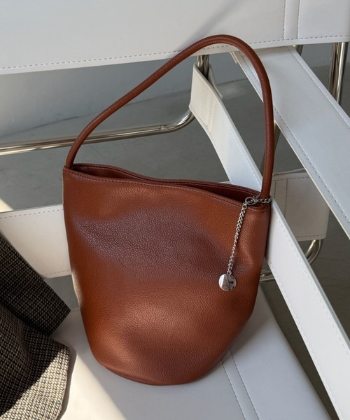 SANSeLF（サンセルフ）の「【SANSeLF】 バケツフォルムハンドバッグ ワンショルダー仕様  ミニマルユース saa25a041（ショルダーバッグ・レディース・ホワイト/ブラック/ライトブラウン・FREE）」の13枚目の写真