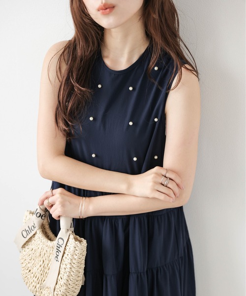 AMELY(エミリー)の「ティアードギャザーワンピース(ワンピース・レディース・ブラック/ネイビー・フリー)」の18枚目の写真