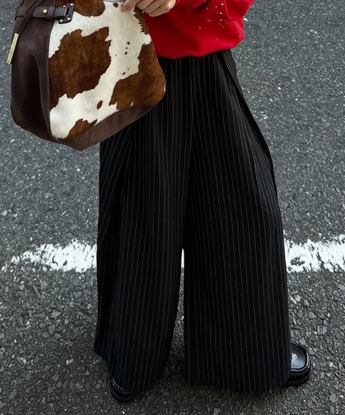 UNDERSTATEMENTs（アンダーステイトメント）の「【ユニセックス】ブロックチェック×ストライプラップタックワイドスラックス（スラックス・メンズ・ブラック系その他/グレー系その他・SMALL/MEDIUM/LARGE）」の2枚目の写真