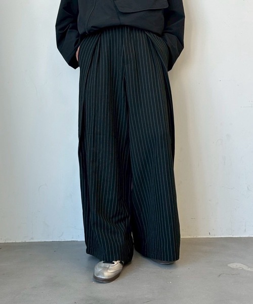 UNDERSTATEMENTs（アンダーステイトメント）の「【ユニセックス】ブロックチェック×ストライプラップタックワイドスラックス（スラックス・メンズ・ブラック系その他/グレー系その他・SMALL/MEDIUM/LARGE）」の20枚目の写真