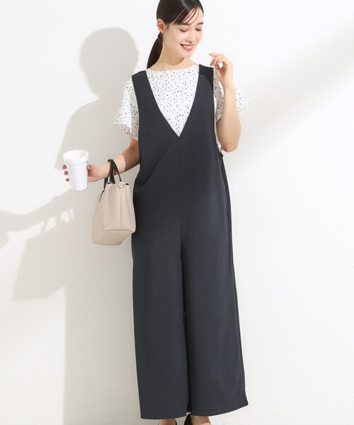 SHOO・LA・RUE（シューラルー）の「【前後2WAY/洗える】さらっと着られるサロペット（サロペット/オーバーオール・レディース・ネイビー/ダークブラウン/ブラック・04/03/02/01）」の3枚目の写真