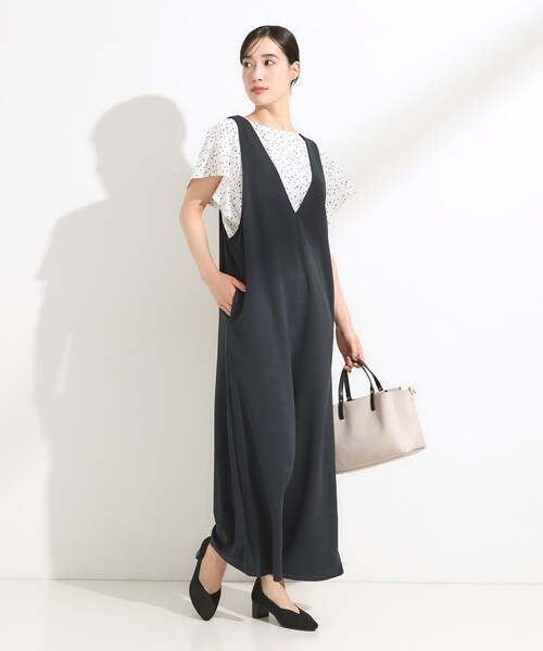 SHOO・LA・RUE（シューラルー）の「【前後2WAY/洗える】さらっと着られるサロペット（サロペット/オーバーオール・レディース・ネイビー/ダークブラウン/ブラック・04/03/02/01）」の8枚目の写真