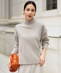 ウールカシミヤブレンドスパンコールハイネック ニット
