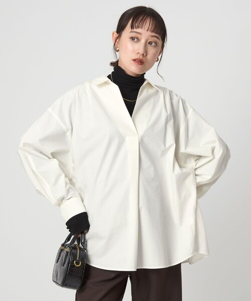 green label relaxing（グリーンレーベルリラクシング）の「スキッパー ドルマン シャツ（シャツ/ブラウス・レディース・ベージュ/ホワイト/ダークグレー・FREE）」の2枚目の写真