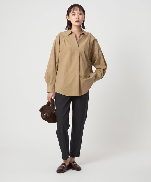 green label relaxing（グリーンレーベルリラクシング）の「スキッパー ドルマン シャツ（シャツ/ブラウス・レディース・ベージュ/ホワイト/ダークグレー・FREE）」の6枚目の写真