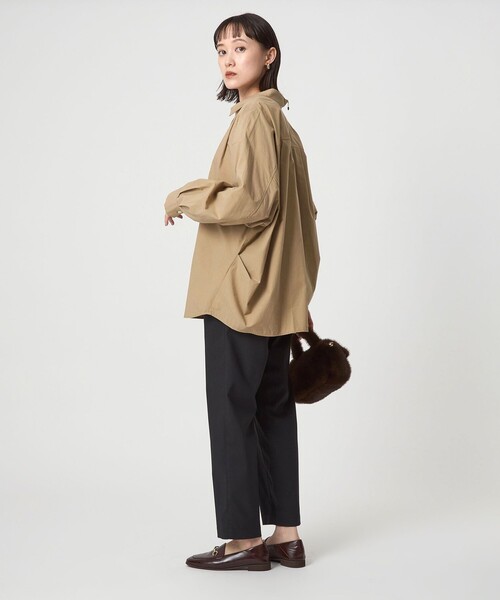 green label relaxing（グリーンレーベルリラクシング）の「スキッパー ドルマン シャツ（シャツ/ブラウス・レディース・ベージュ/ホワイト/ダークグレー・FREE）」の7枚目の写真
