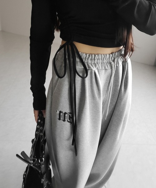 me+em select(ミームセレクト)の「※※シャーリングリボンショートオフショルカットソートップス / shirring ribbon short off shoulder cutsew tops(Tシャツ/カットソー・レディース・ブラック/グレー/ホワイト・FREE)」の20枚目の写真