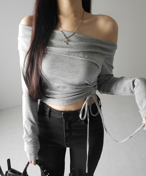 me+em select(ミームセレクト)の「※※シャーリングリボンショートオフショルカットソートップス / shirring ribbon short off shoulder cutsew tops(Tシャツ/カットソー・レディース・ブラック/グレー/ホワイト・FREE)」の7枚目の写真