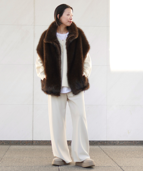 AP STUDIO（エーピーストゥディオ）の「エラスティックパンツ（スラックス・レディース・ブラック/アイボリー・34/36/38）」の3枚目の写真